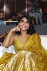 Aishwarya Lekshmi cute smile