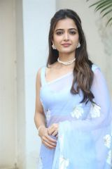 Ashika Ranganath saree style