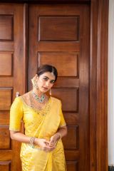 Pooja Hegde saree outfit inspiration