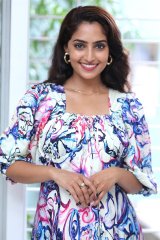  Reba Monica John cute smile