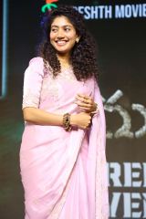 Sai Pallavi saree pic