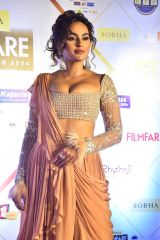  Seerat Kapoor Gorgeous look