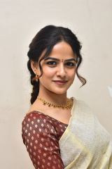  Vaishnavi Chaitanya in traditional attire